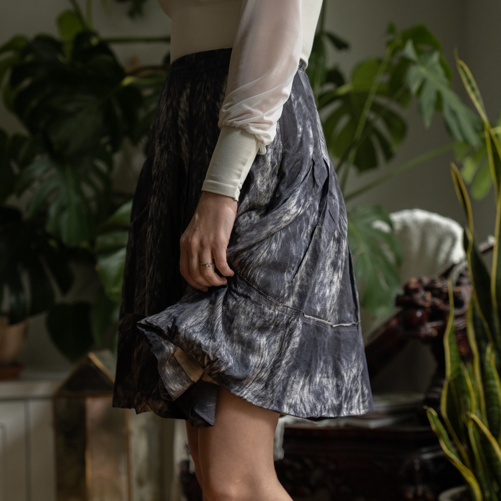 SOLD- PRADA silk skirt - Picture 5 of 12